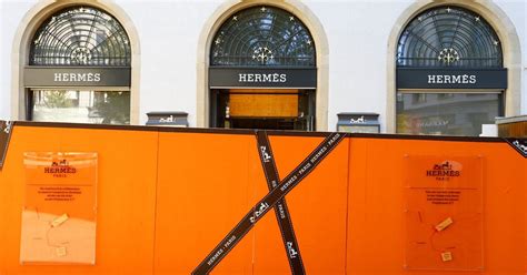 Hermès makes a virtue of supply